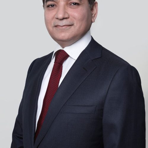 Dr. Imran Tahir, consultant plastic surgeon and founder of Hair Clinic Dubai