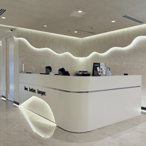 Front desk at Novomed clinic, Dubai Marina