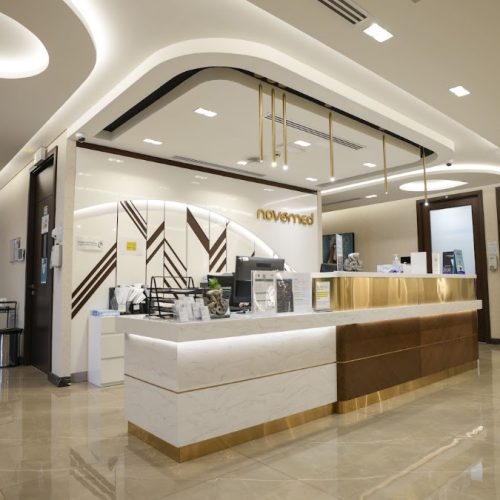 Reception of Novomed clinic, Marina Plaza, Dubai Marina