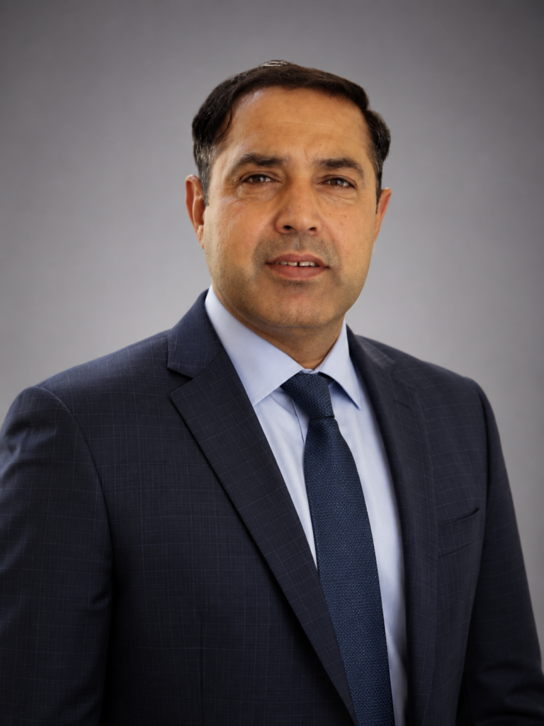 Dr. Ashfaq Ahmad, hair transplant surgeon at Sculpt Roots Medical Clinic